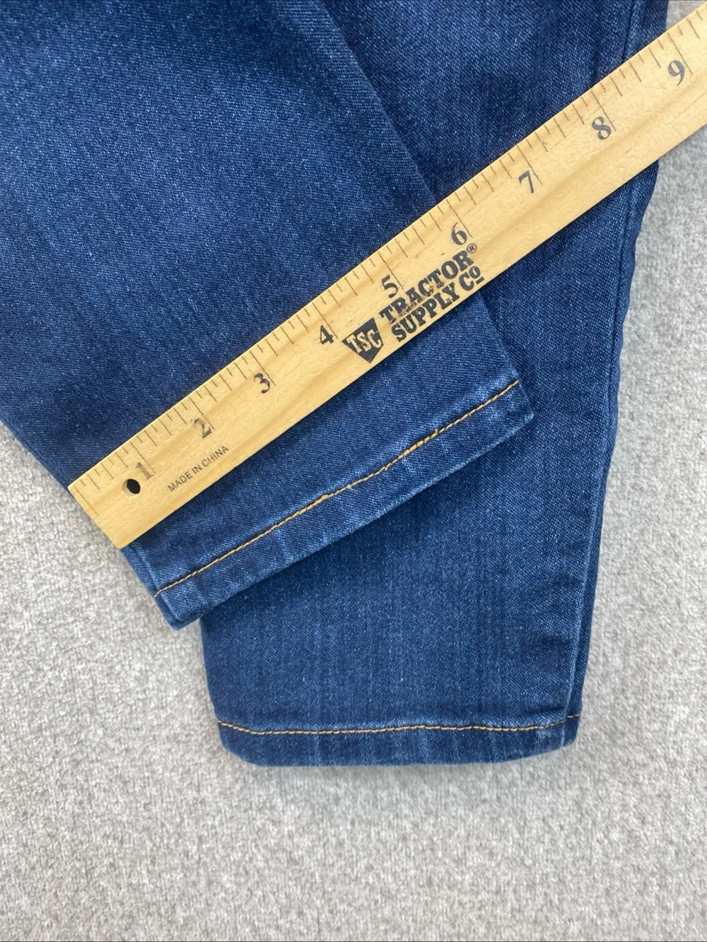 Michael Kors Women's Skinny Jeans  Size 6 Dark Wash Stretchy Basics